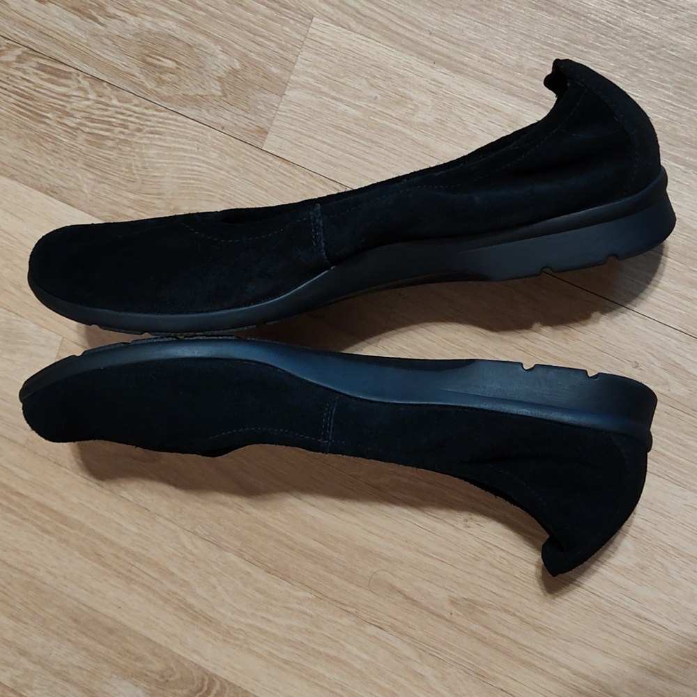 Clarks Black Suede Ballet Flats - Picture 5 of 8